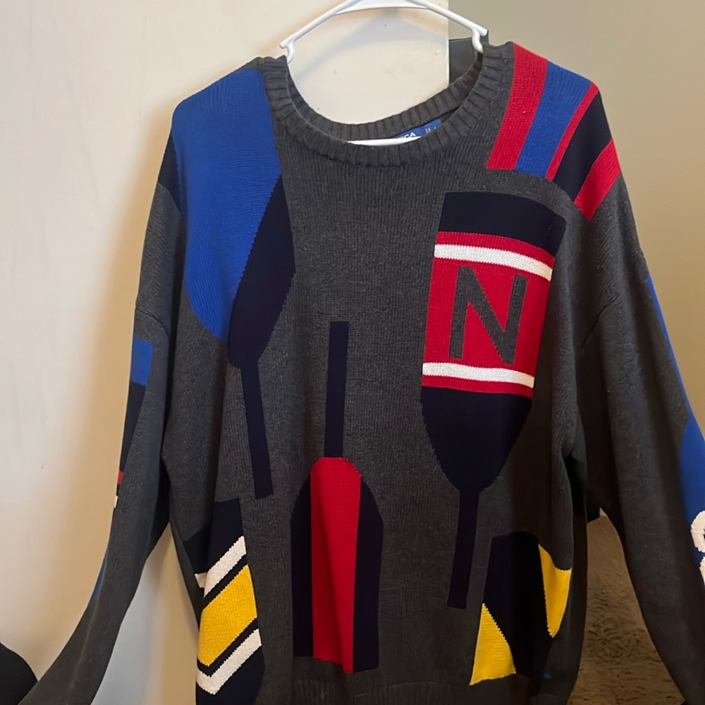 Nautica sweater and great condition